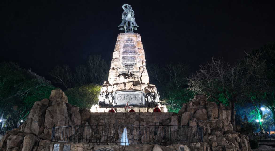Salta homenajeó a Martín Miguel de Güemes entre fogones y emoción: las mejores fotos de la Guardia Bajo las Estrellas