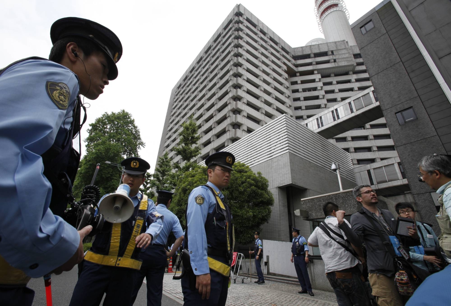 Suspected Asian fraud ring exec served fresh warrant in Japan