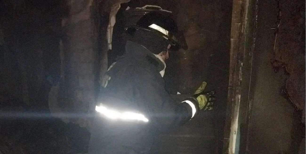 Se incendió un depósito en la zona del macrocentro de la capital provincial