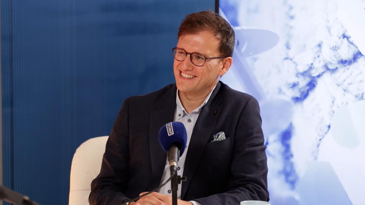 Joaquín Mateo, oncólogo: "Con el cáncer de próstata aún hay un tabú; los pacientes se sienten muy solos"