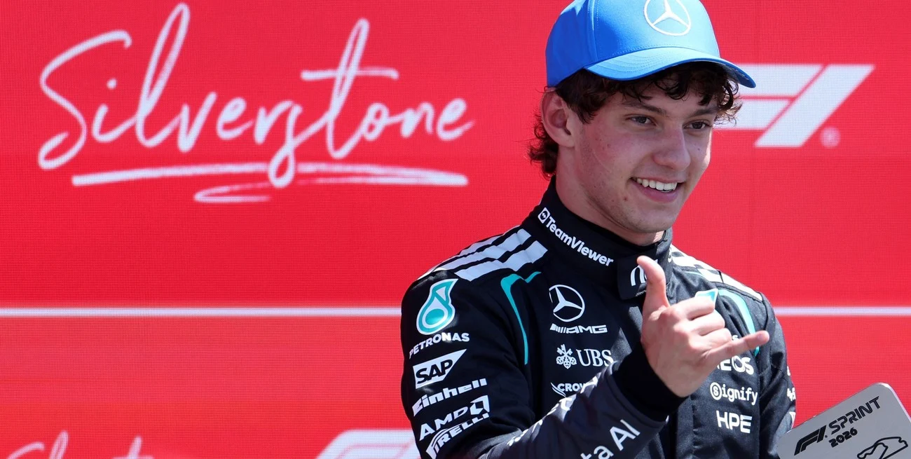 Antonelli desarmó la defensa de Hamilton y conquistó Silverstone con una Sprint de alto nivel