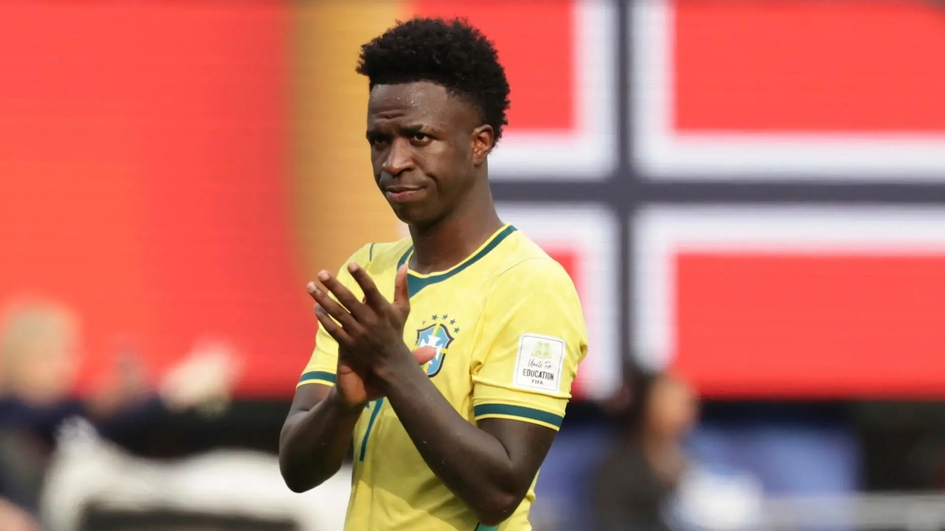 Vinícius responde a las críticas al no tirar el penalti: "Ancelotti lo eligió, nunca huyo de mi responsabilidad"