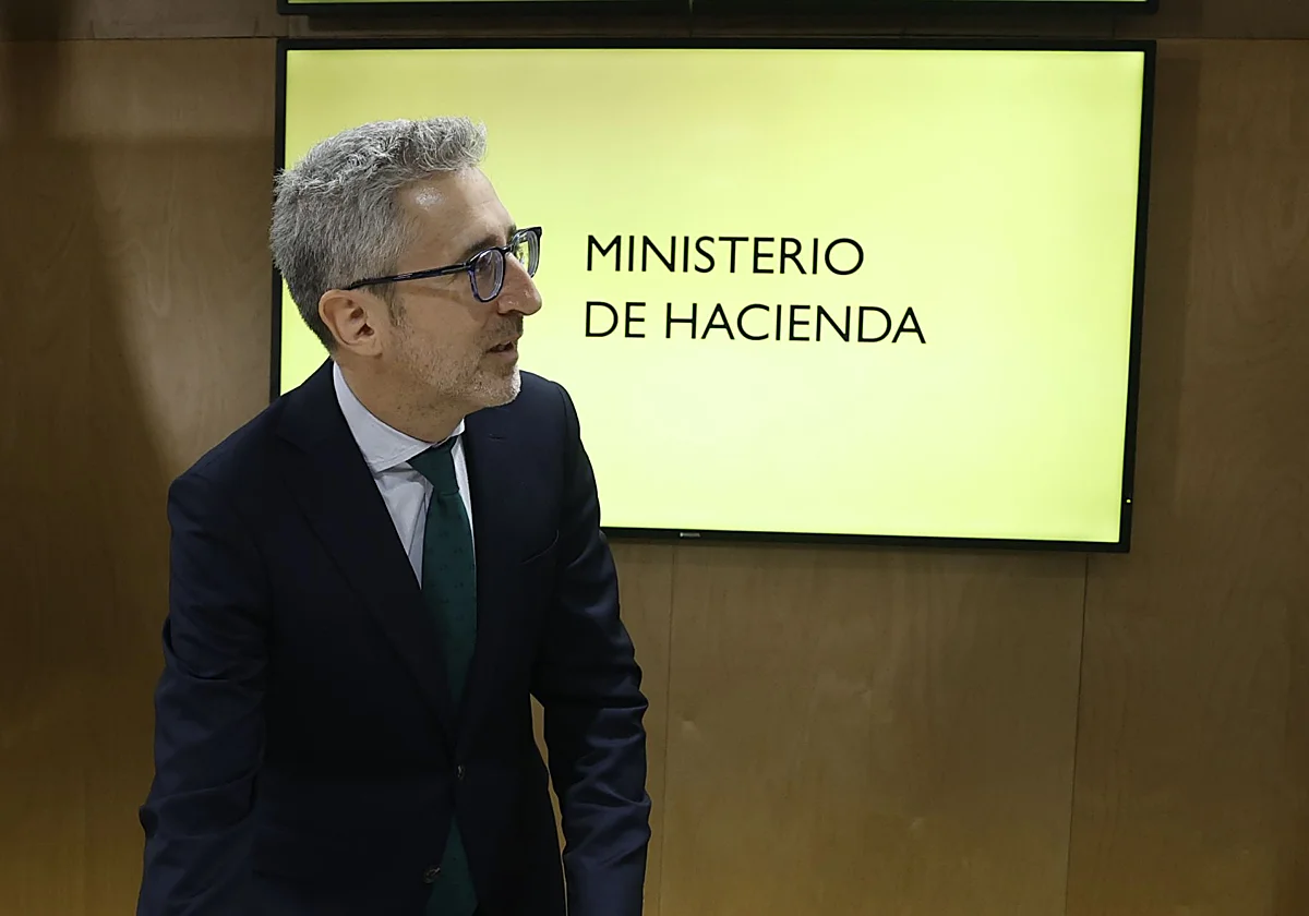 Hacienda fija un déficit del 0,1% para las comunidades y un 8% más de financiación