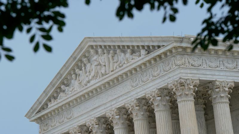 Supreme Court declines to halt daily $800 fine for ex-Fox News reporter refusing to divulge sources