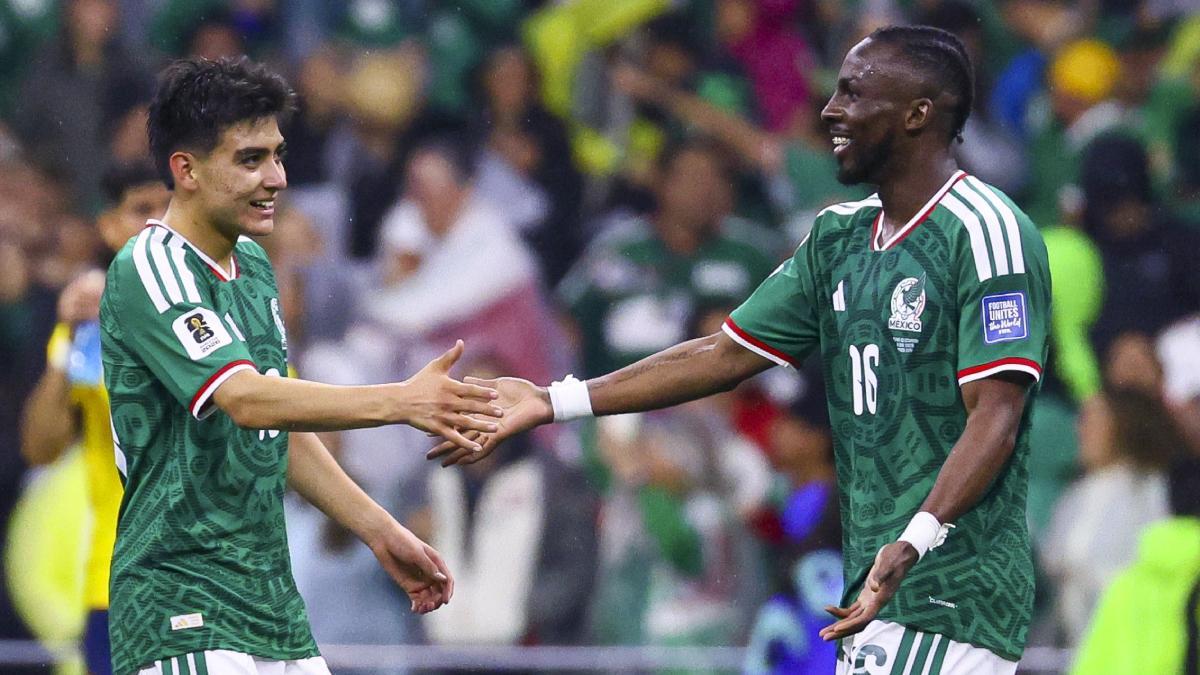 México sufre 2 jugadores