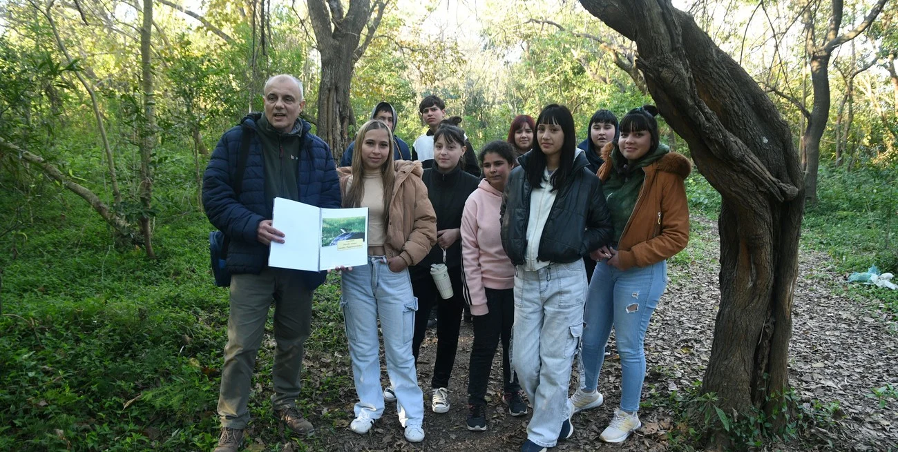 La escuela de Alto Verde que mira al río como aula y busca consolidar su proyecto educativo