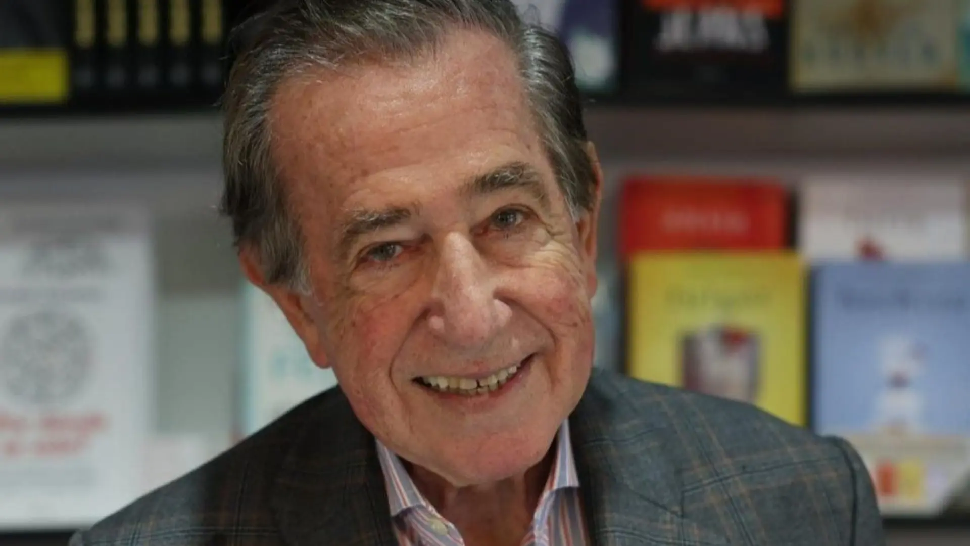 Enrique Rojas, psiquiatra: "Una persona feliz es aquella que ha sabido diseñar un proyecto de vida coherente y realista, con los pies en la tierra"