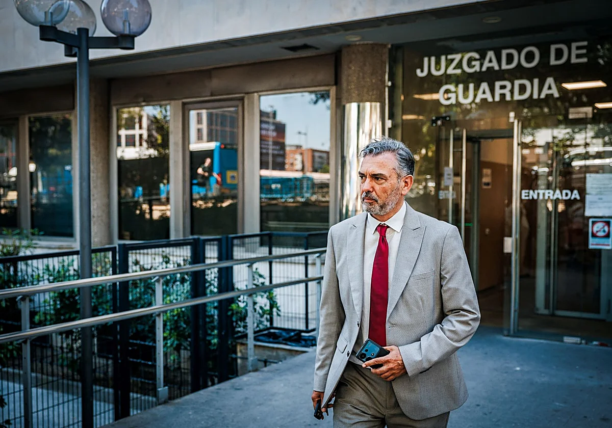 Las 24 horas de guardia de un abogado de oficio: «La justicia gratuita no puede sostenerse sobre nosotros»