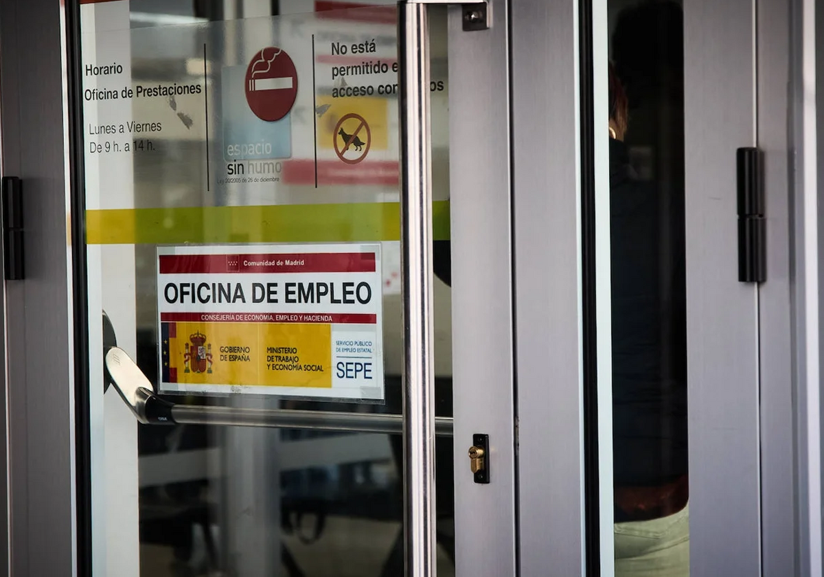 Cuándo se cobra el paro en España este mes de julio