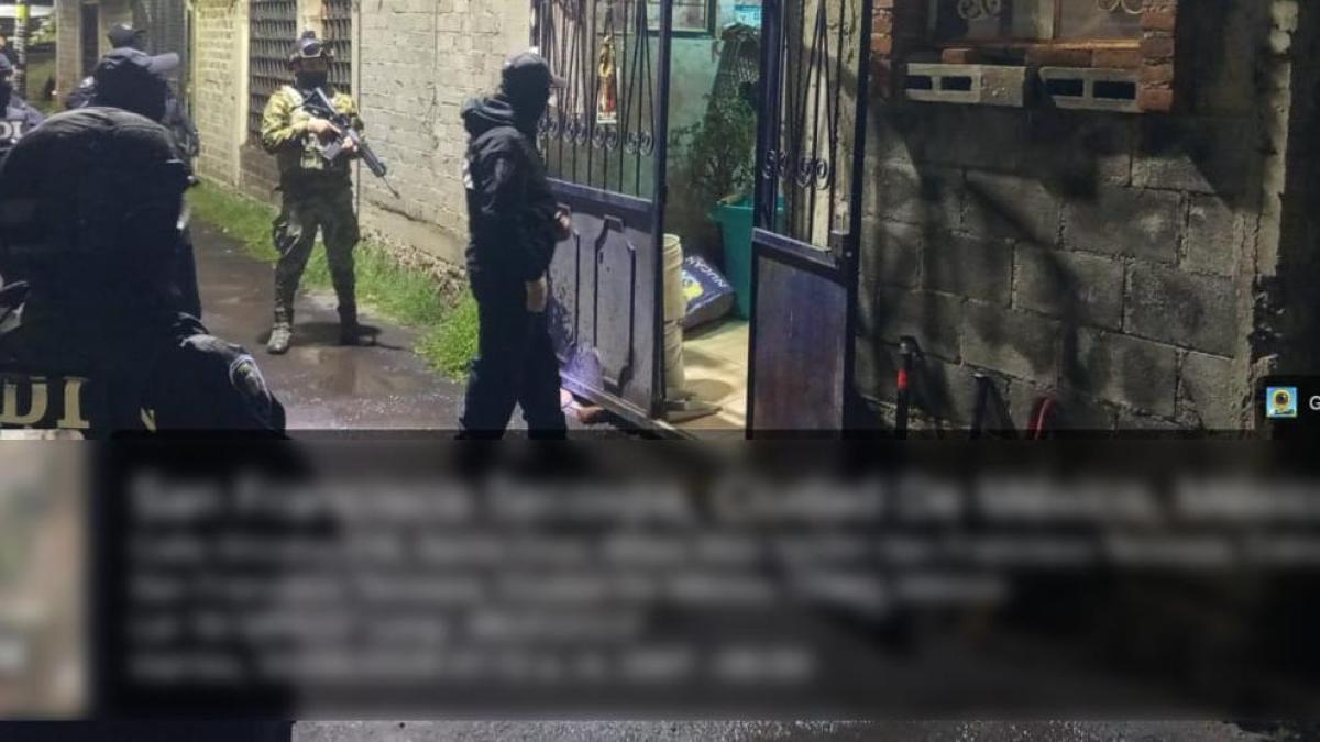 Aseguran casi 200 dosis de droga tras cateo en Milpa Alta, CDMX