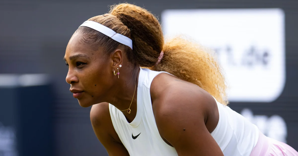 Serena Williams withdraws from Wimbledon doubles match with sister Venus, citing knee injury