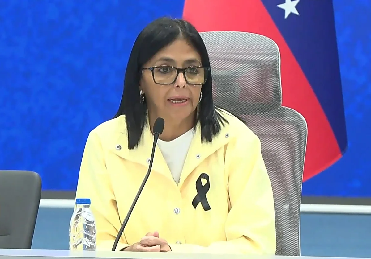 Delcy Rodríguez insta a Aldama a retractarse bajo la amenaza de querella por injurias