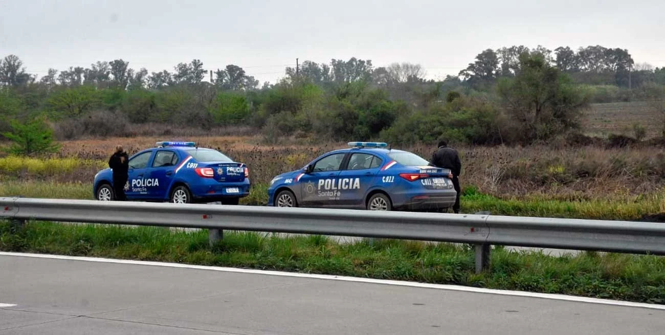Apedrearon un colectivo interurbano y una joven pasajera sufrió lesiones en un ojo