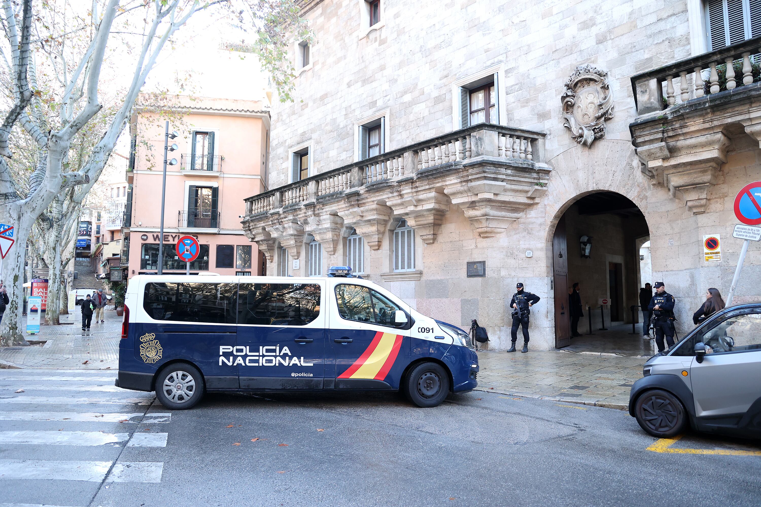 Condenados a cinco meses de cárcel seis jóvenes por realizar tatuajes vejatorios en la cara a un hombre con discapacidad en Mallorca