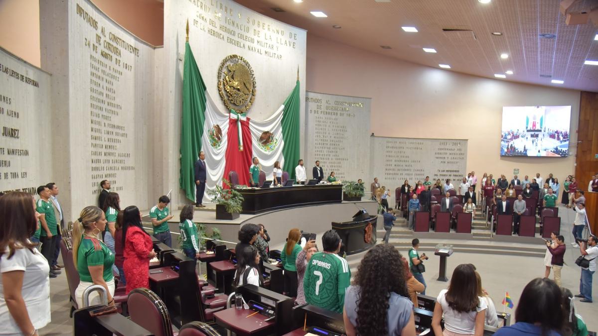 Veracruz tipifica el acecho como delito; alertan riesgo de "mordaza" contra periodistas