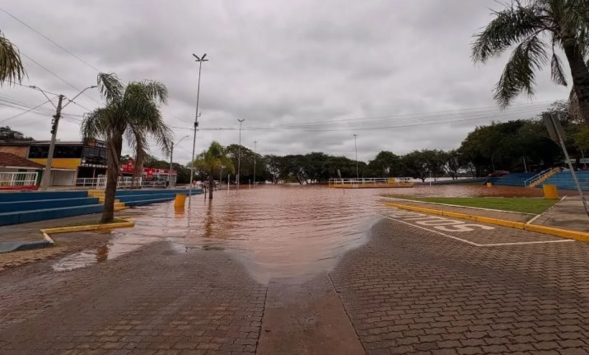 San Borja en alerta: el río Uruguay alcanzó los 9,01 metros y cortaron caminos rurales