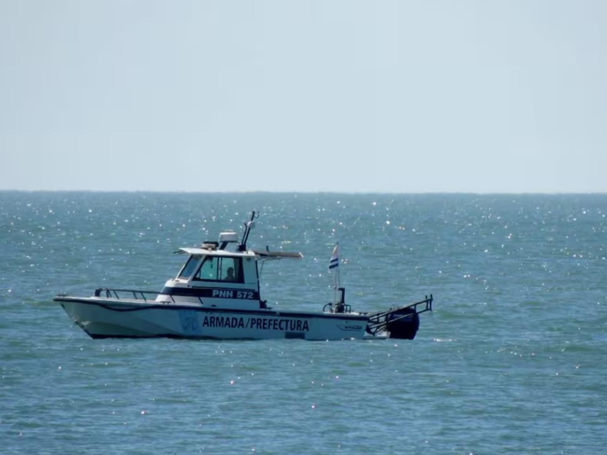 Apareció un cuerpo en la costa de Uruguay y ahora investigan si es uno de los pescadores argentinos desaparecidos