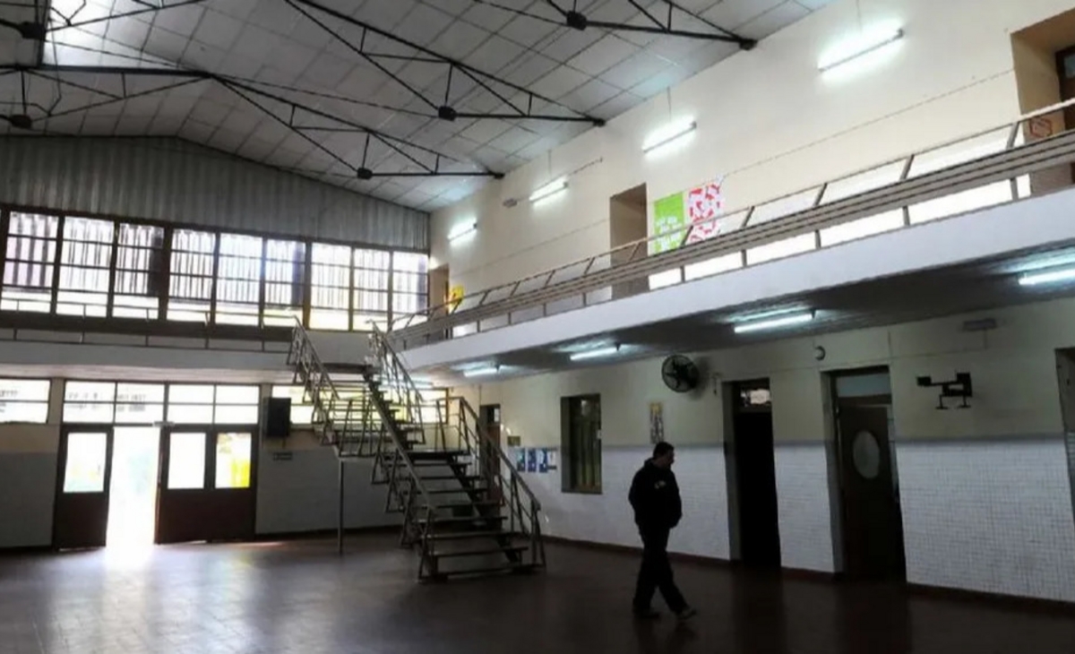 Por la ola de frío polar y la nieve tuvieron que suspender las clases