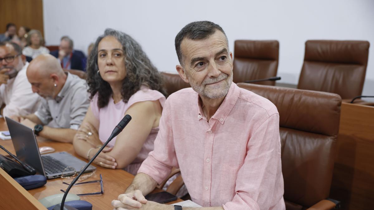 IU enciende las alarmas por el desgaste de Sumar y urge a dar un golpe de timón