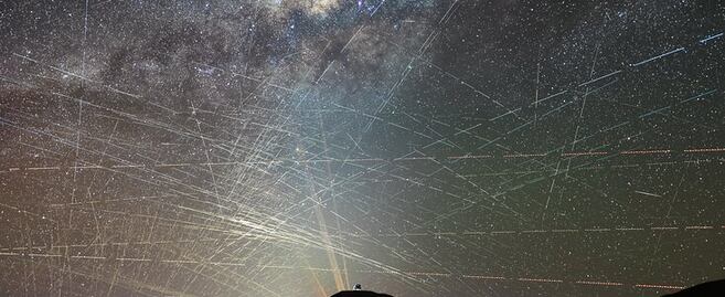 Lanzar millones de satélites, como quiere Elon Musk, sería devastador para la astronomía