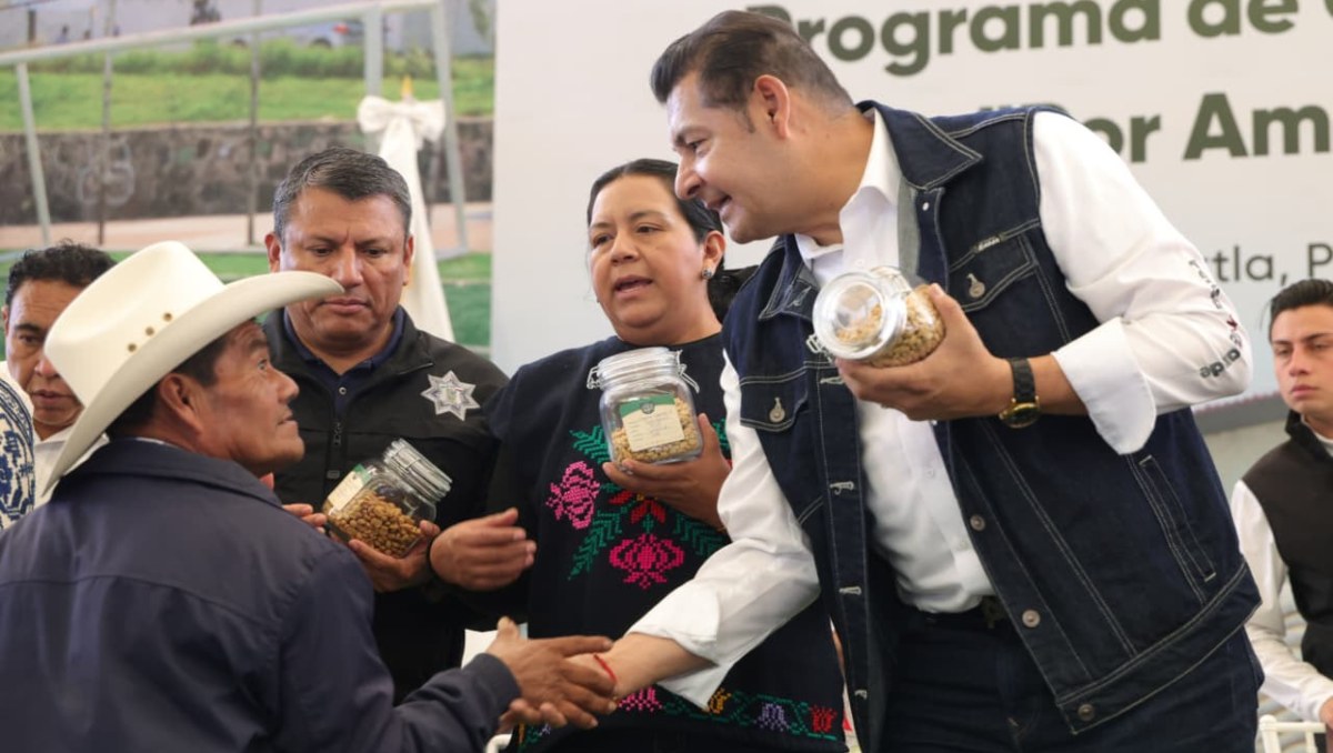 Armenta anuncia entrega anticipada de apoyos por elecciones en 2027
