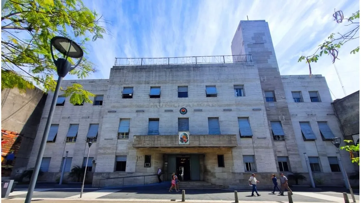 Denuncian el despido de más de 100 trabajadores municipales de Concordia