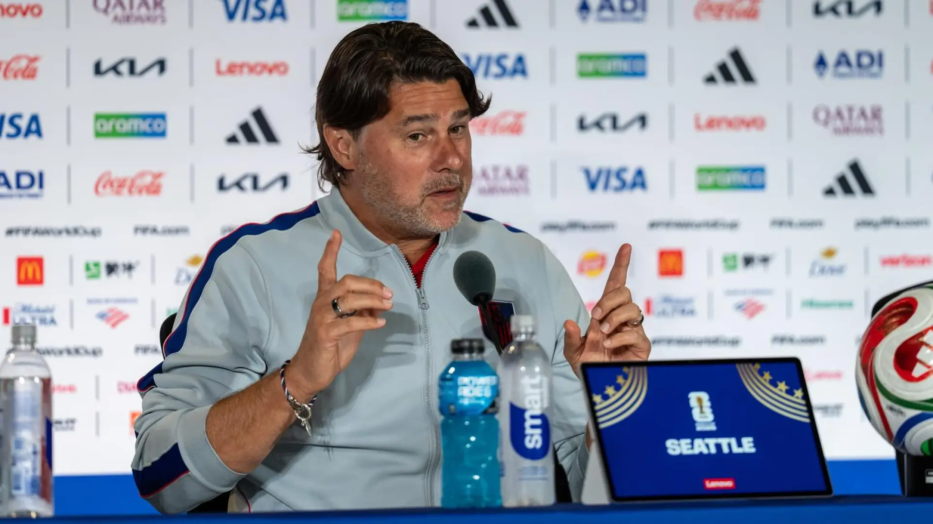 Pochettino celebra la retirada de la sanción de Balogun: "El 99,9% asegura que fue una roja injusta"