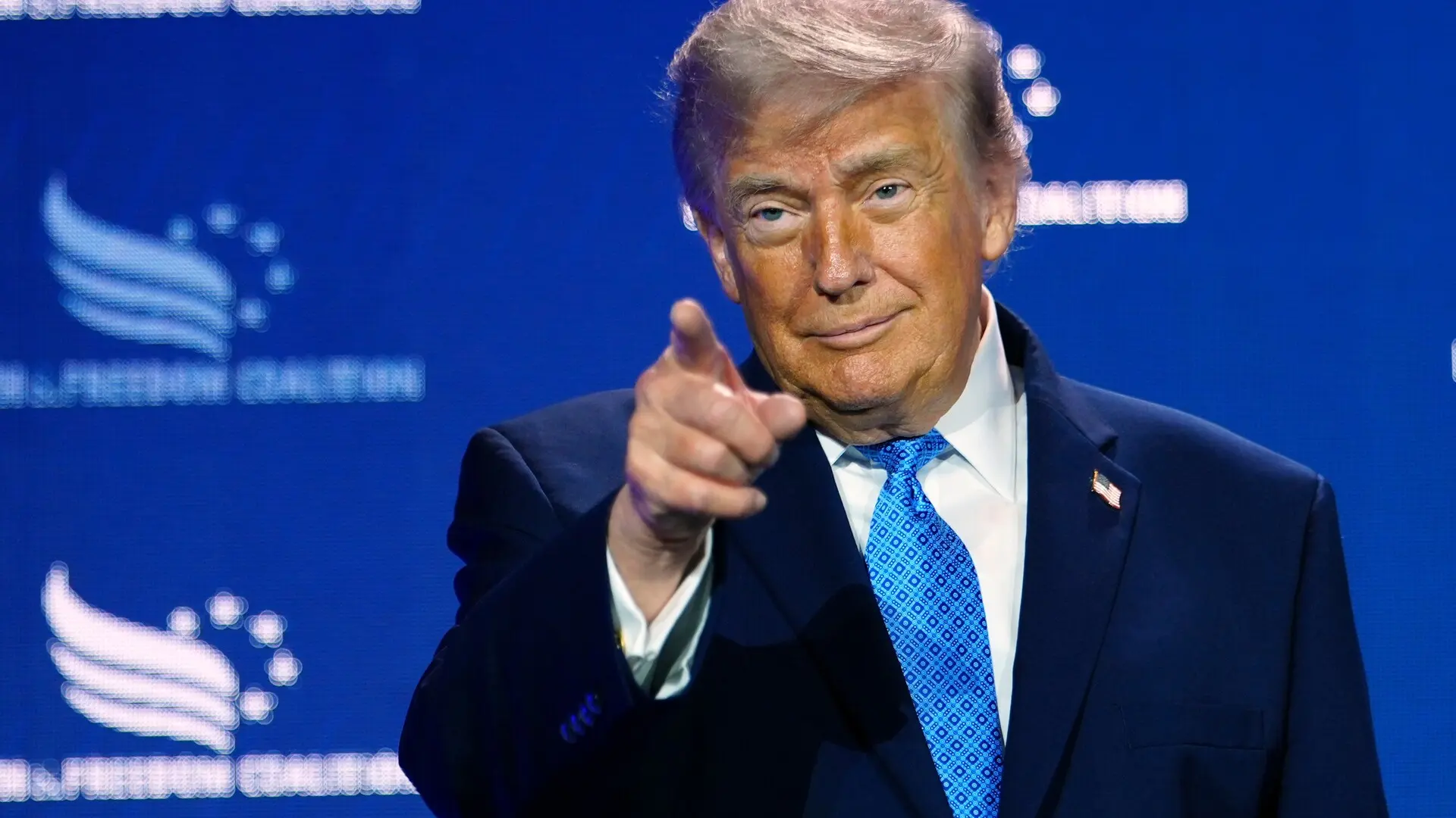 Trump sostiene que Irán ha aceptado "prácticamente todo" lo que EEUU necesita