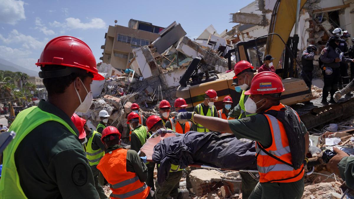 OMS advierte que cifra de muertos por terremotos en Venezuela podría aumentar