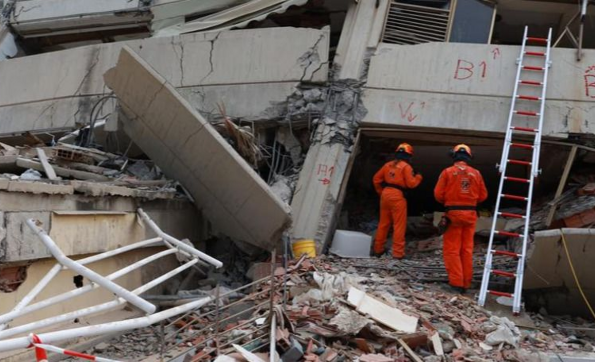 Venezuela: sube a 2.295 la cifra de muertos por los terremotos y declaran duelo nacional