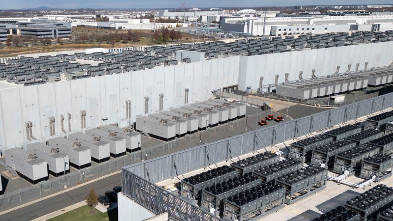 Energy Dept. directs data centers to use backup generators during heat wave, freeing up power for AC