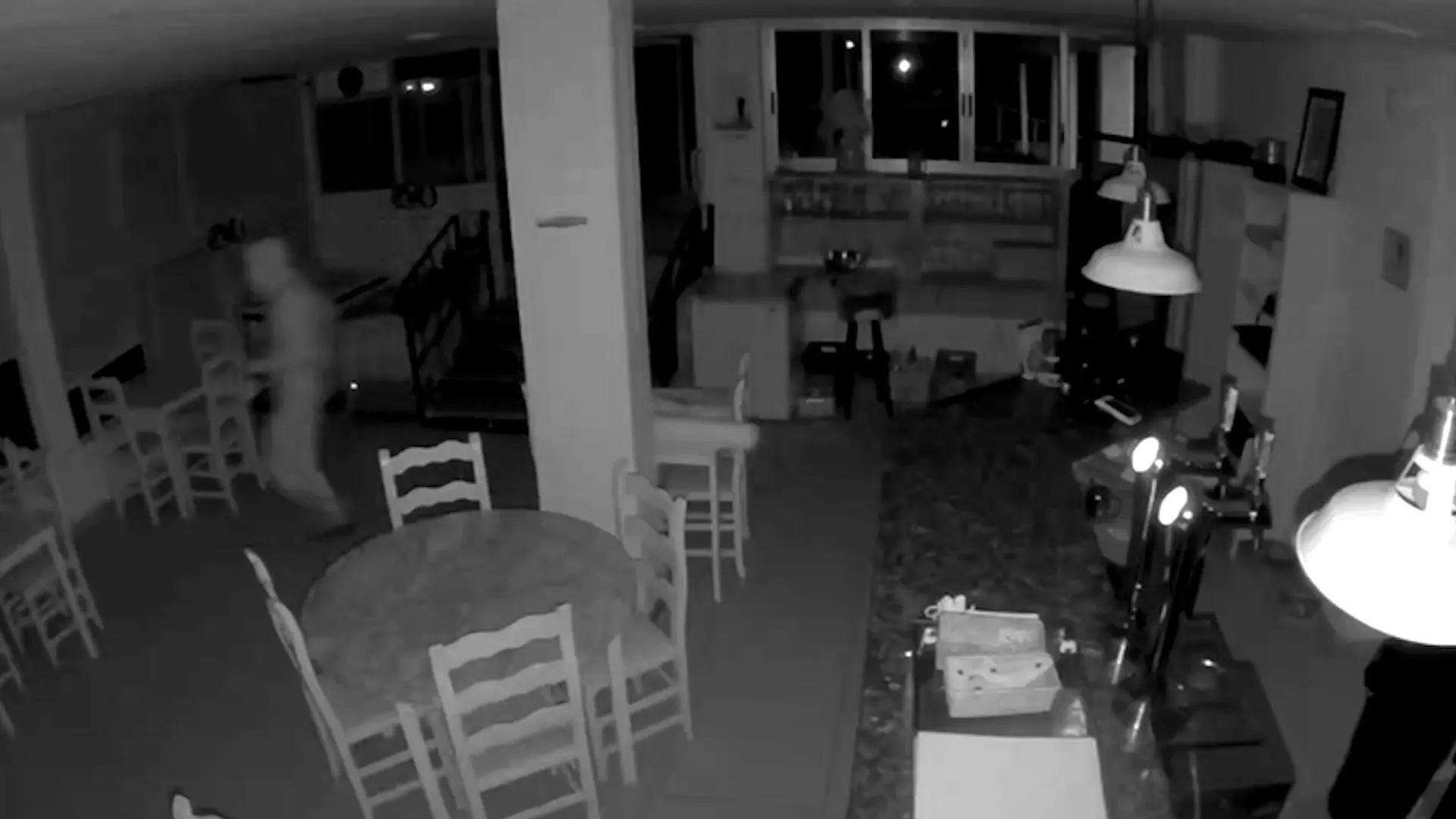 Detenido un hombre acusado de cuatro robos y una estafa en El Perellonet