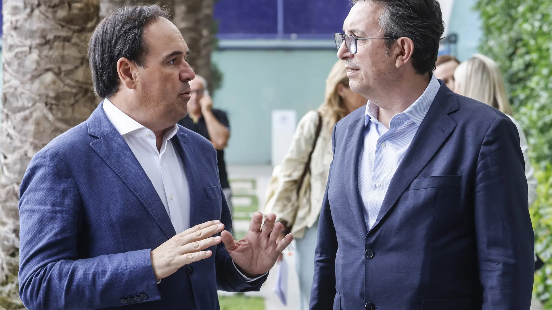 Llorca avanza una inversión de 100 millones de euros para impulsar el sector de la defensa