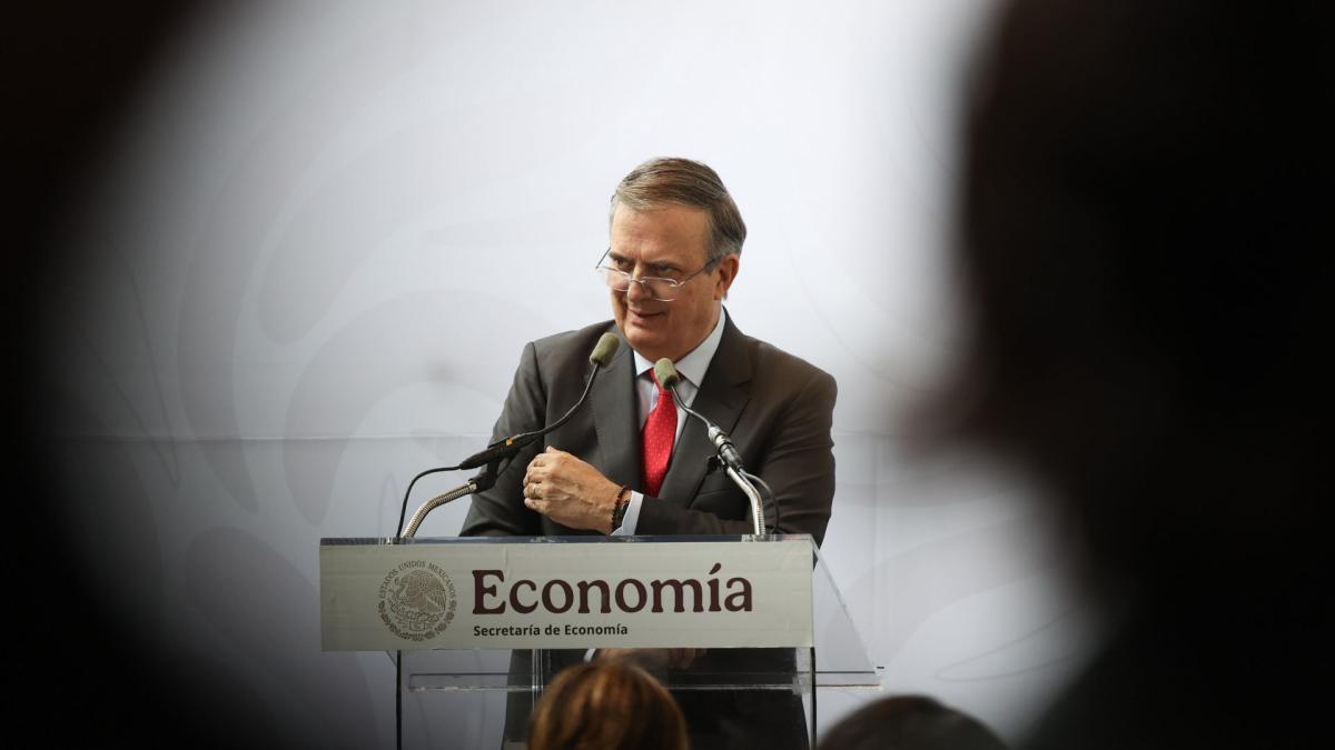 Ebrard adelanta que México propondrá revisión anual del T