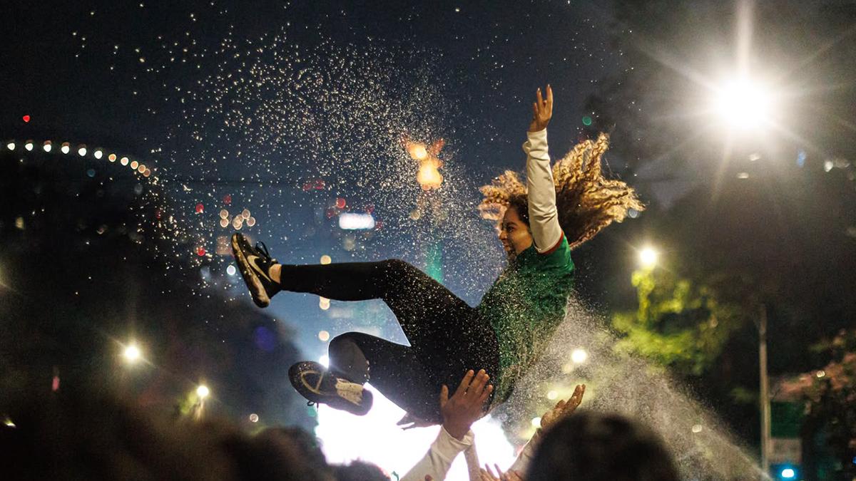 Las mejores fotos de los festejos en el Ángel tras la victoria de México ante Ecuador