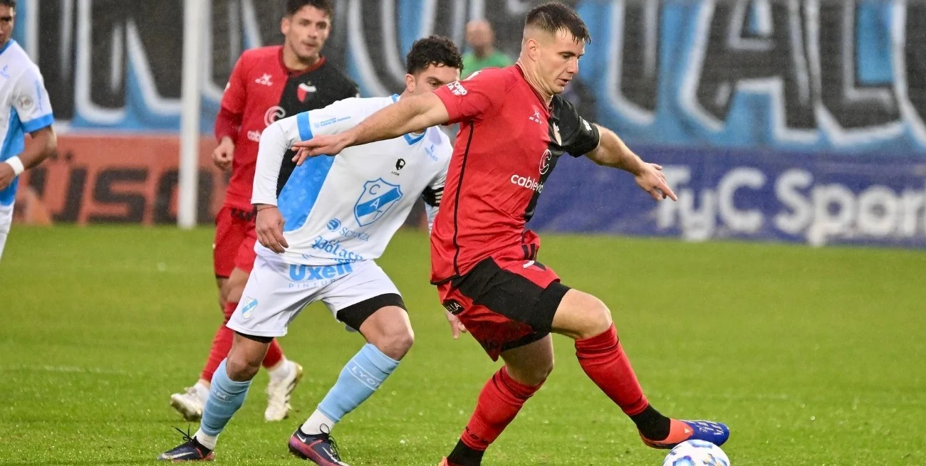 Facundo Castro rescindió su contrato y dejó de ser jugador de Colón