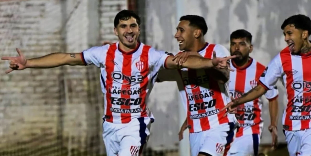 Atlético Paraná hizo historia, venció a Patronato y levantó la Copa Túnel Subfluvial