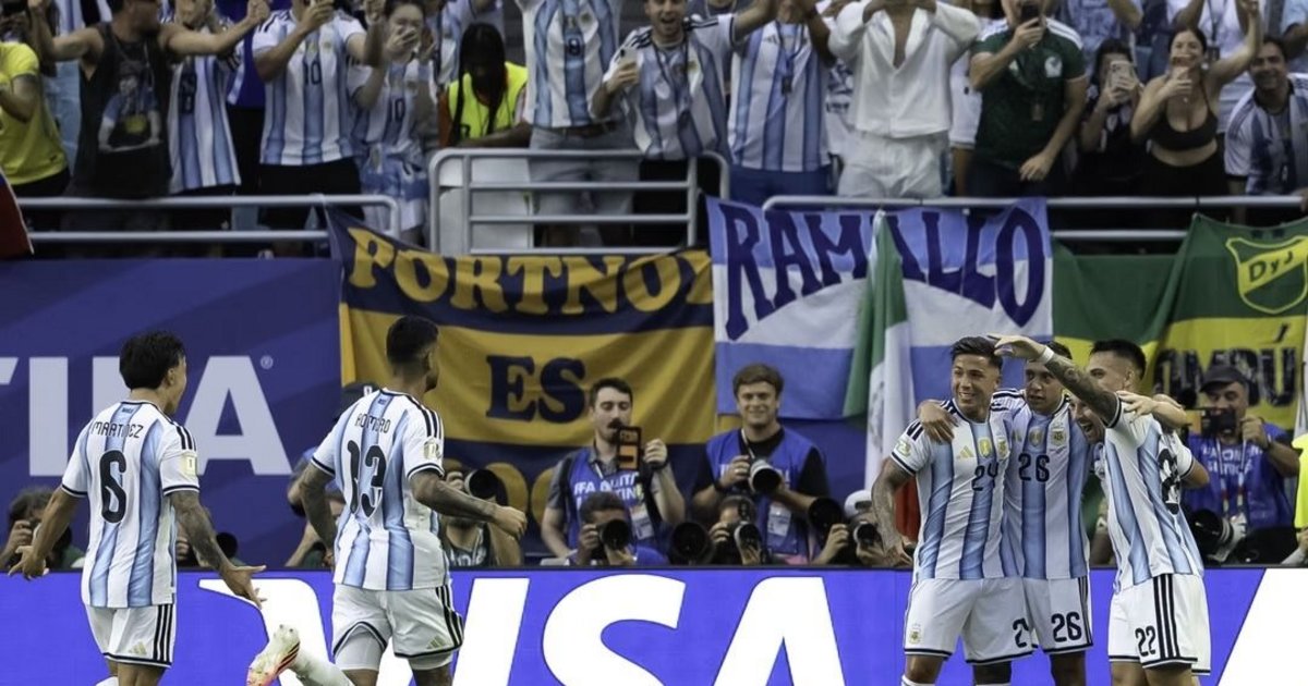 Argentina sufrió pero venció a Cabo Verde en el alargue