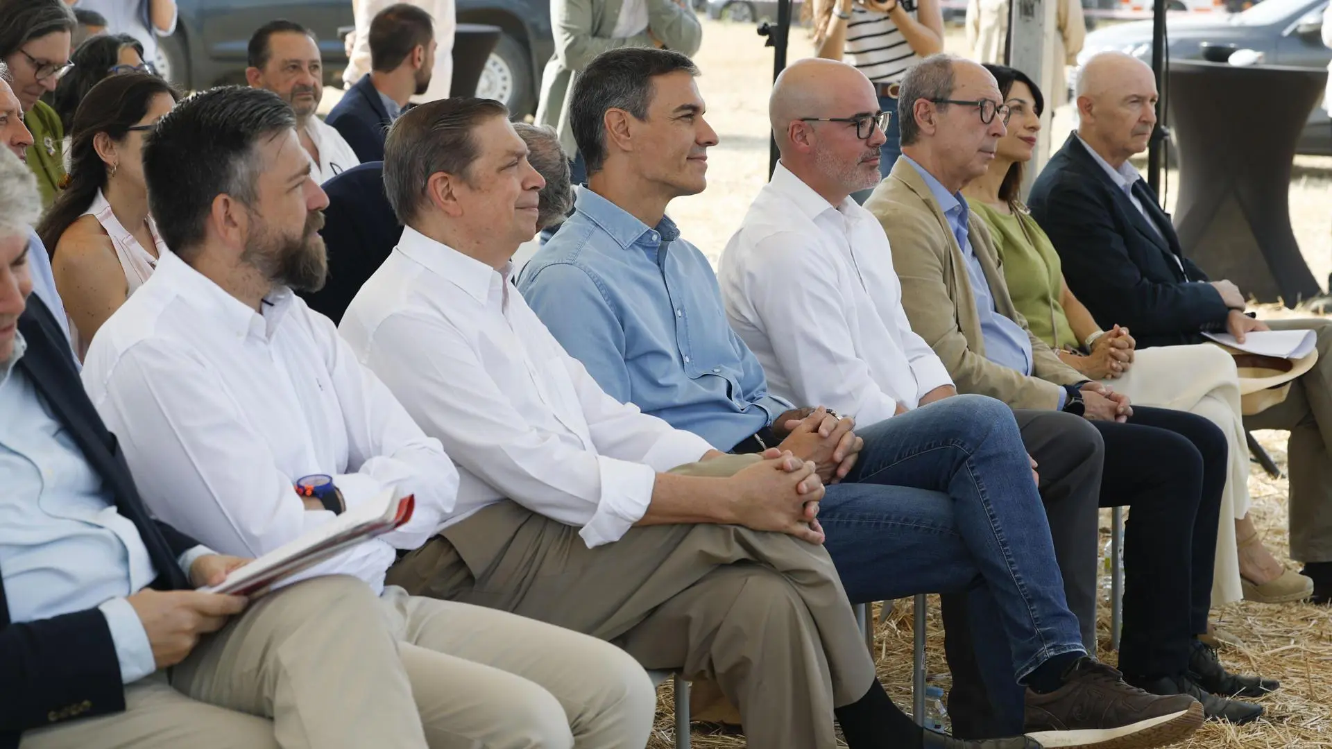Sánchez lanza un guiño al campo: quiere tener listo el Plan Estatal de Fertilizantes el primer trimestre de 2027