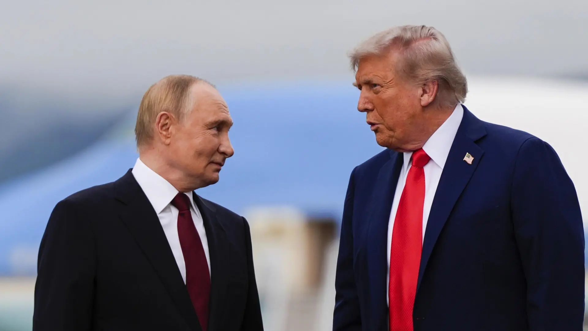 Putin habla con Trump sobre Ucrania: "Por más que Kiev se aferre a los bastiones que le quedan, los tomaremos"