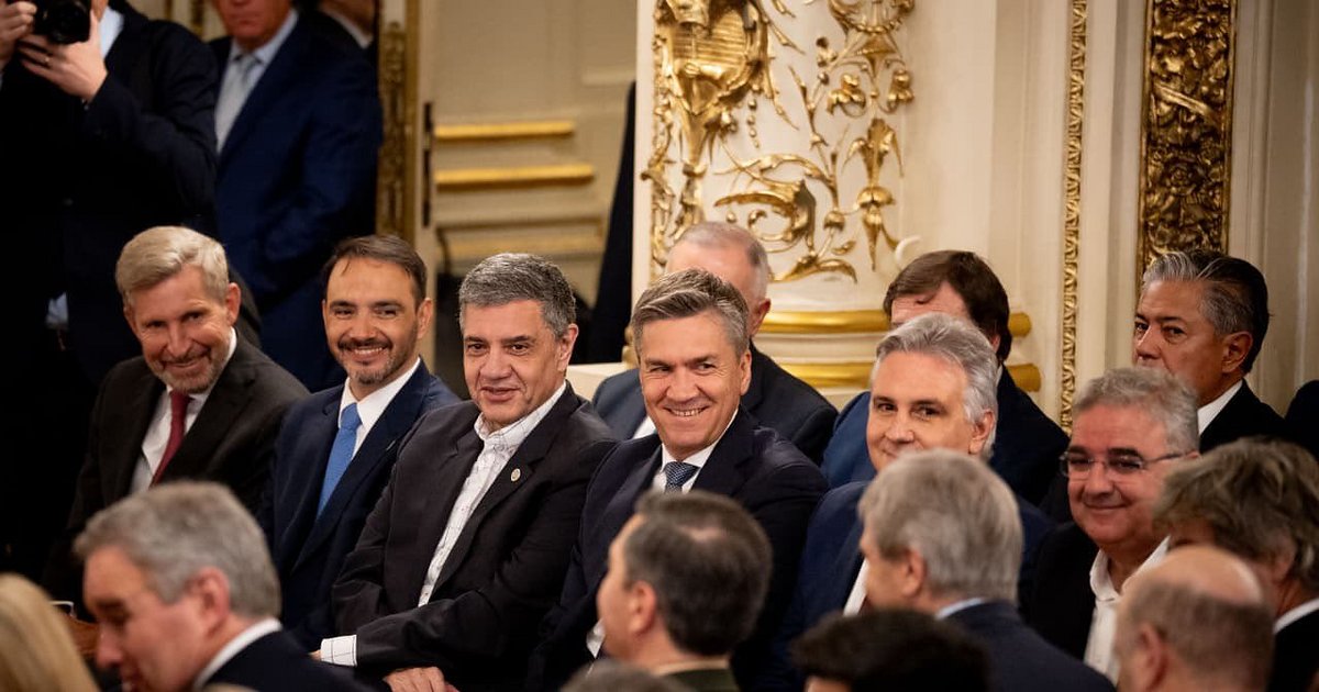 El gobernador de Corrientes respaldó a Santilli: "Conoce nuestra problemática"
