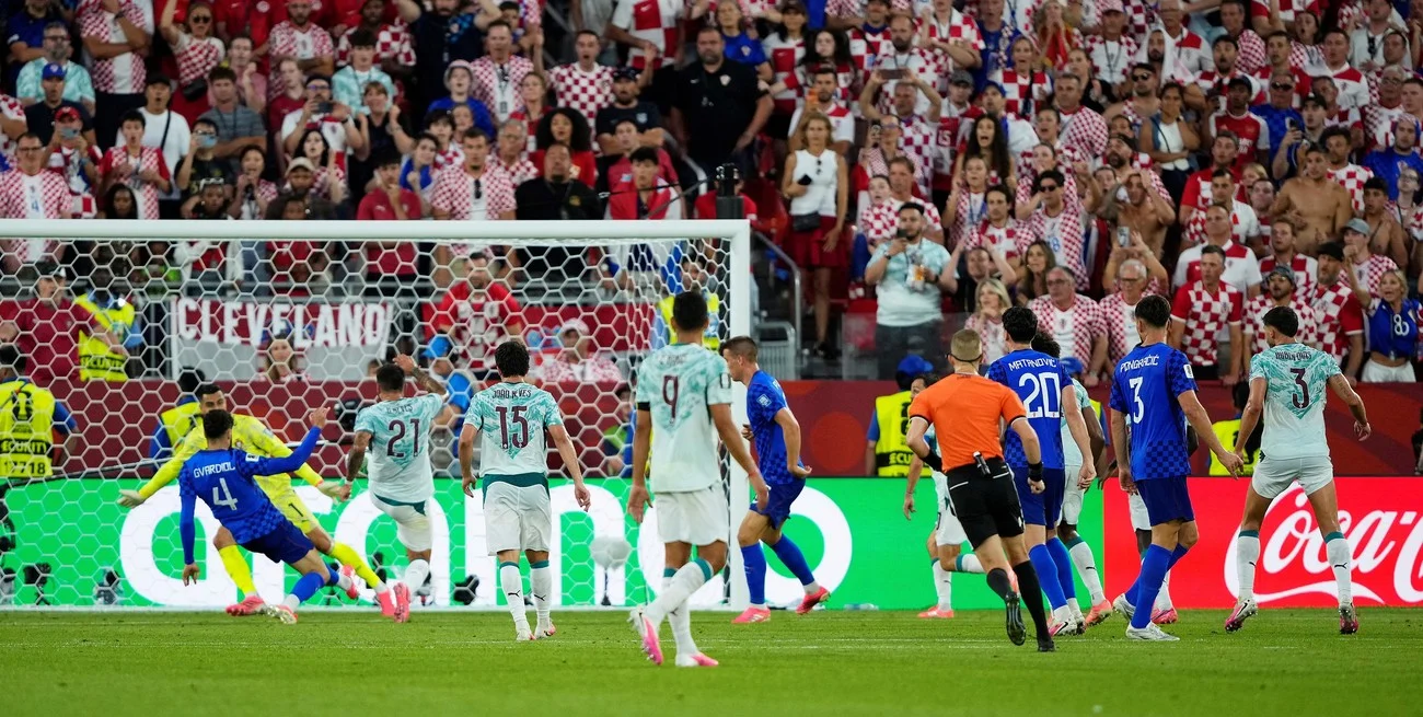 La polémica del Mundial: Croacia reclamó que no hubo toque previo en el gol anulado ante Portugal