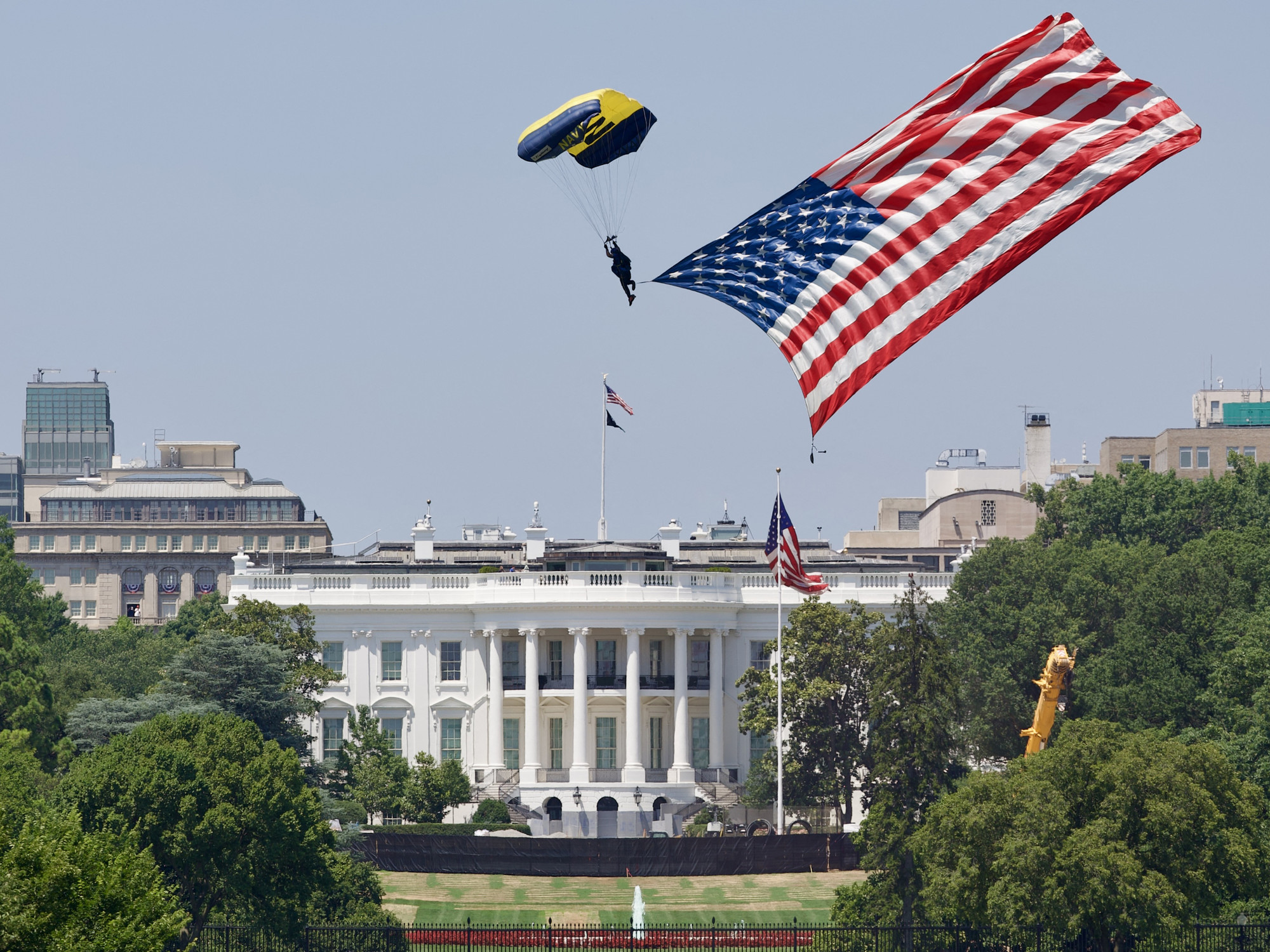 Donald Trump convierte el 250° aniversario de la Independencia de EE.UU. en un gigantesco acto de campaña
