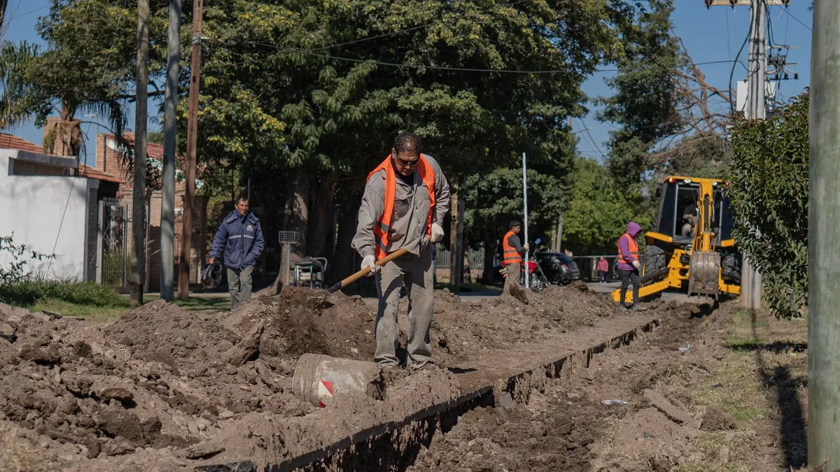 Avanzan nuevos frentes de la obra de la red cloacal en Valle Viejo