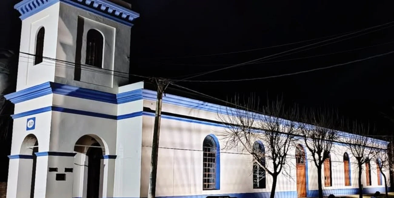 Restauran la fachada de un edificio emblemático que narra la historia de San Carlos Sud