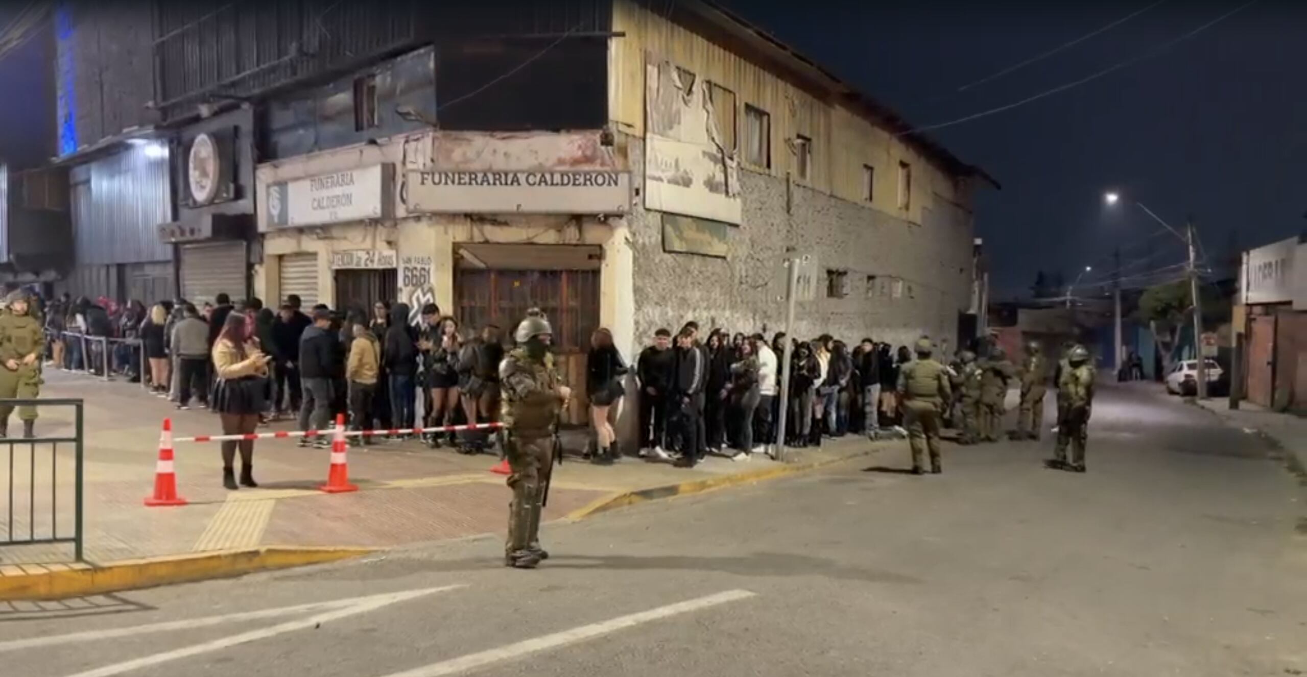 Operativo nocturno nacional de Carabineros deja 128 personas detenidas