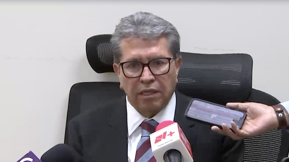 Monreal exige pruebas sobre presunto financiamiento del huachicol a políticos; descarta incertidumbre por el T
