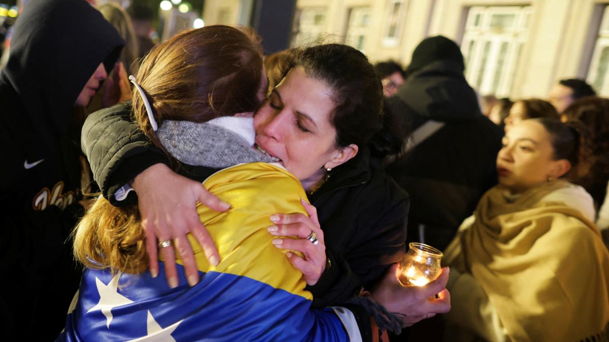 Sube a 2 mil 595 la cifra de muertos por terremotos en Venezuela