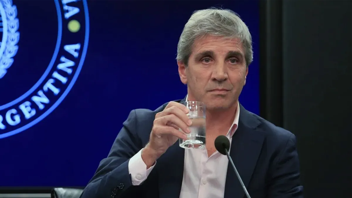 La "hoja de ruta": el Gobierno presenta el programa financiero para blindar los pagos de deuda hasta 2027