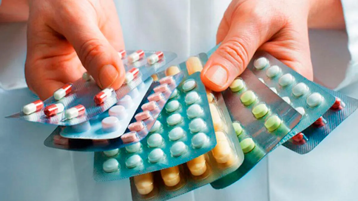 El "Banco solidario de medicamentos" que propone el diputado Galán abrió una discusión
